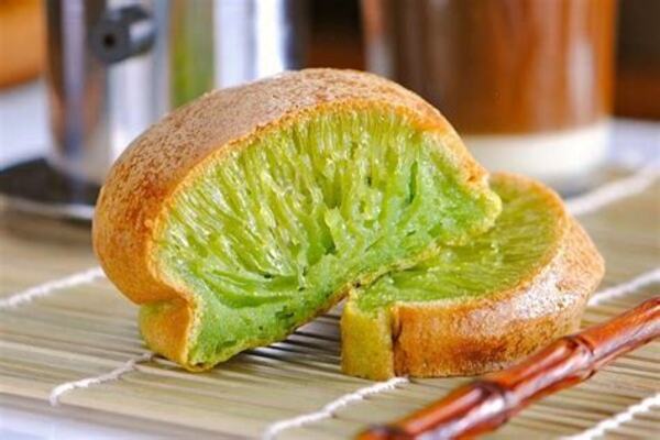Banh bo - le gâteau de riz moelleux