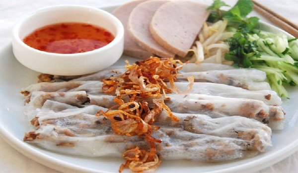 Les “bánh cuốn”, délicieuse spécialité que vous pourrez déguster dans le village de Ta Phin.