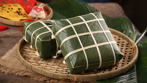 Banh Chung - gâteau de riz gluant traditionel du Tet Vietnam