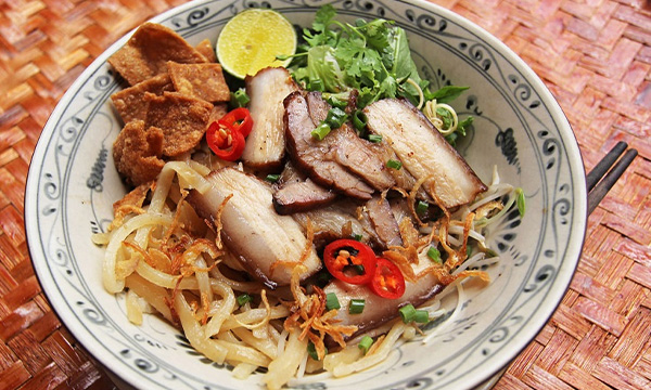 Cao lau Hoian