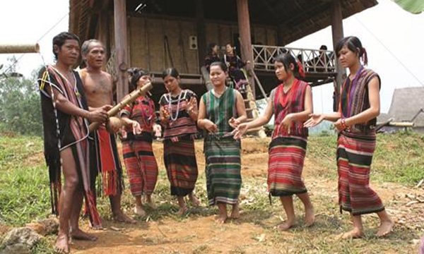 Costumes tradtionnels des Brau