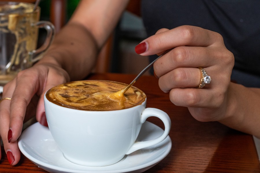 Le café vietnamien a une saveur très particulière que les touristes devraient apprécier lorsqu'ils voyagent ici pendant 10 jours.
