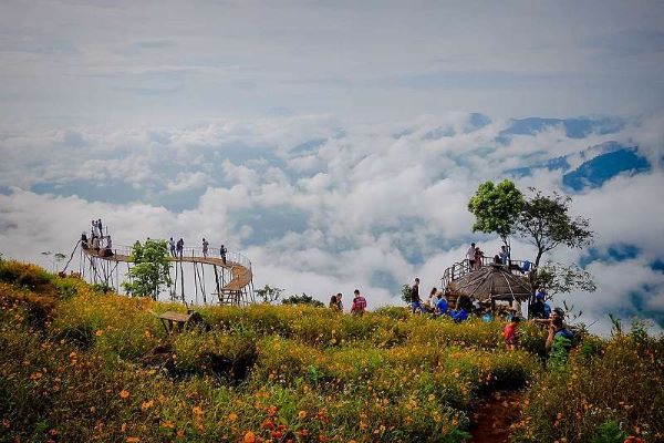 Chasser les nuages à grotte Kia - Pa Co