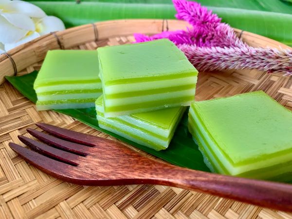 Gâteau à étage à la vapeur – Khanom Chan