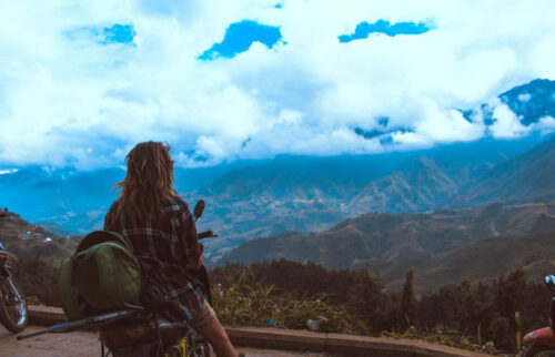 Profitez du paysage le long du Ha Giang Loop