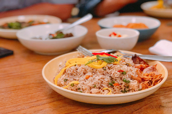 Khao Pad Sapparod - Riz frit à l'ananas