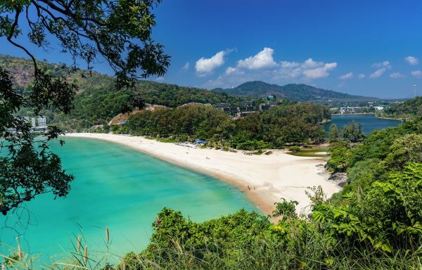 Plage de Nai Harn à Phuket, Thailande