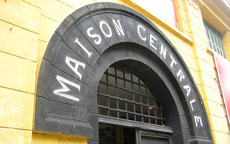 Prison Hoa Lo