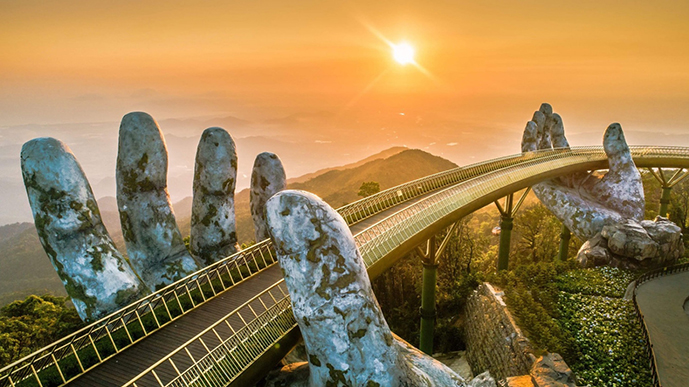 Pont d'Or (Golden Bridge) Da Nang