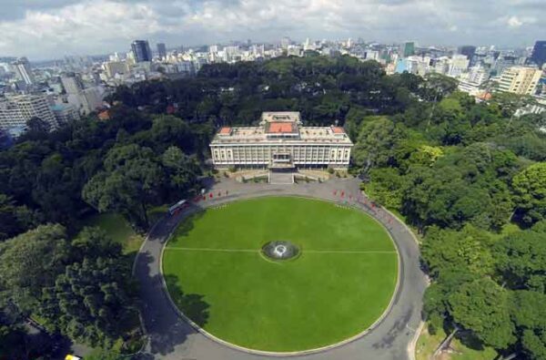Vue aérienne du Palais de la Réunification à Ho Chi Minh-Ville.