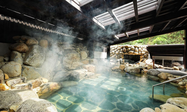 Source chaude de Quang Hanh