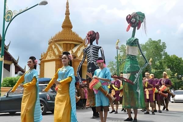 Festival du Dixième Lunaire Mois "Sat Duan Sip" en Thailande