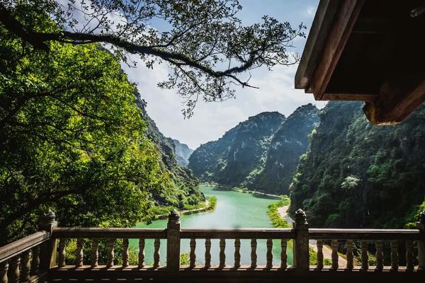 la Grotte Am Tien, également connue sous le nom de Gorge de Tuyet Tinh